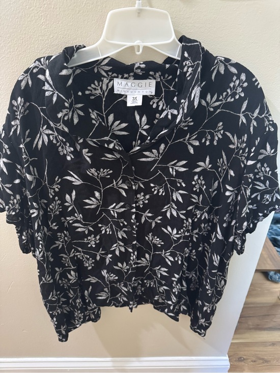 Maggie Mcnaughton Tops - Maggie Black Floral Button-Front Blouse - 3X
